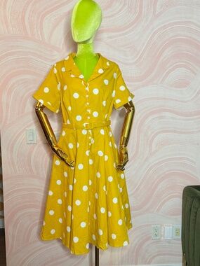Vintage style polka dots dress - Plus-size